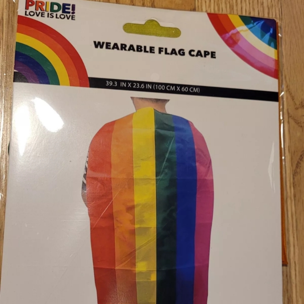 Pride Wearable Cape 39.3 x 23.6 Brand New in Package